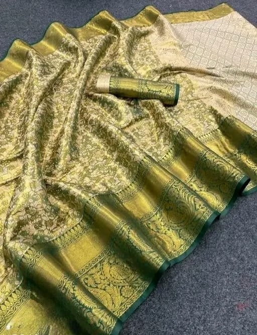 ELEGANT GREEN & GOLD KANJIVARAM SILK SAREE – HANDWOVEN BRIDAL WEAR